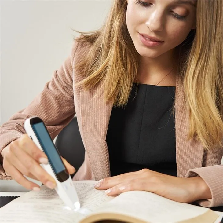 Pero na preklad jazyka Ai so 112 jazykmi